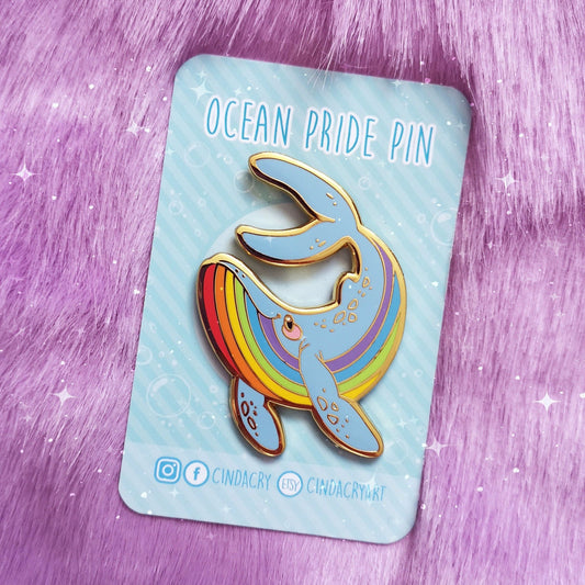 Pin de esmalte duro Ocean Pride con forma de ballena jorobada