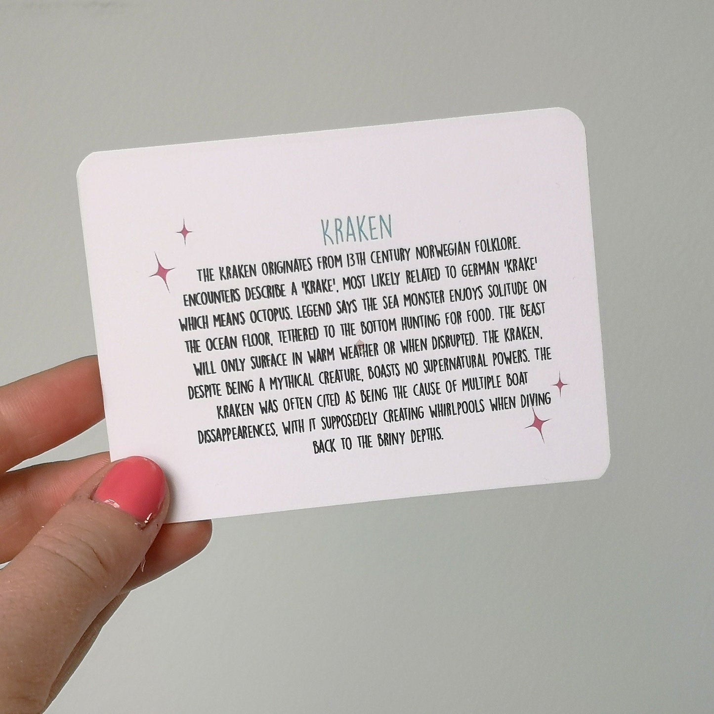 Pin de esmalte duro colgante con forma de kraken y barco | Pin de solapa con diseño divertido de regalo Bestia Fantasía