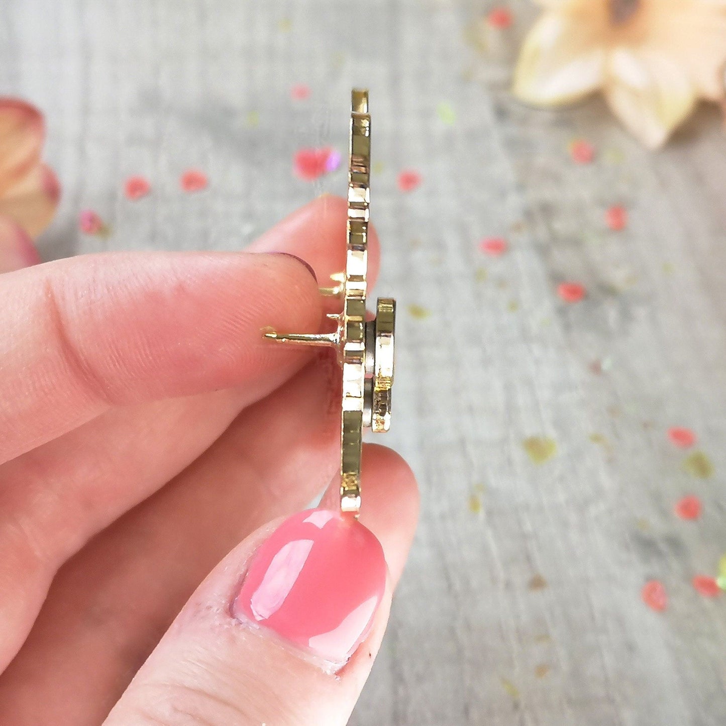 Mapache caótico y tierno | Juego de pines magnéticos de esmalte duro | Divertidos e intercambiables