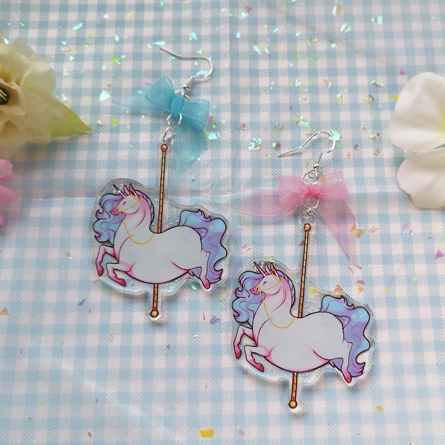 Boucles d'oreilles à breloques en acrylique avec licorne carrousel Chubby