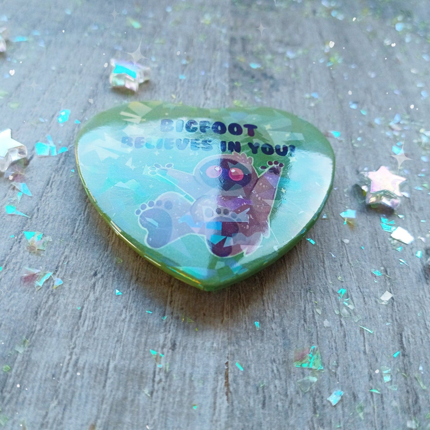 ¡Bigfoot cree en ti! Chapa de hojalata holográfica