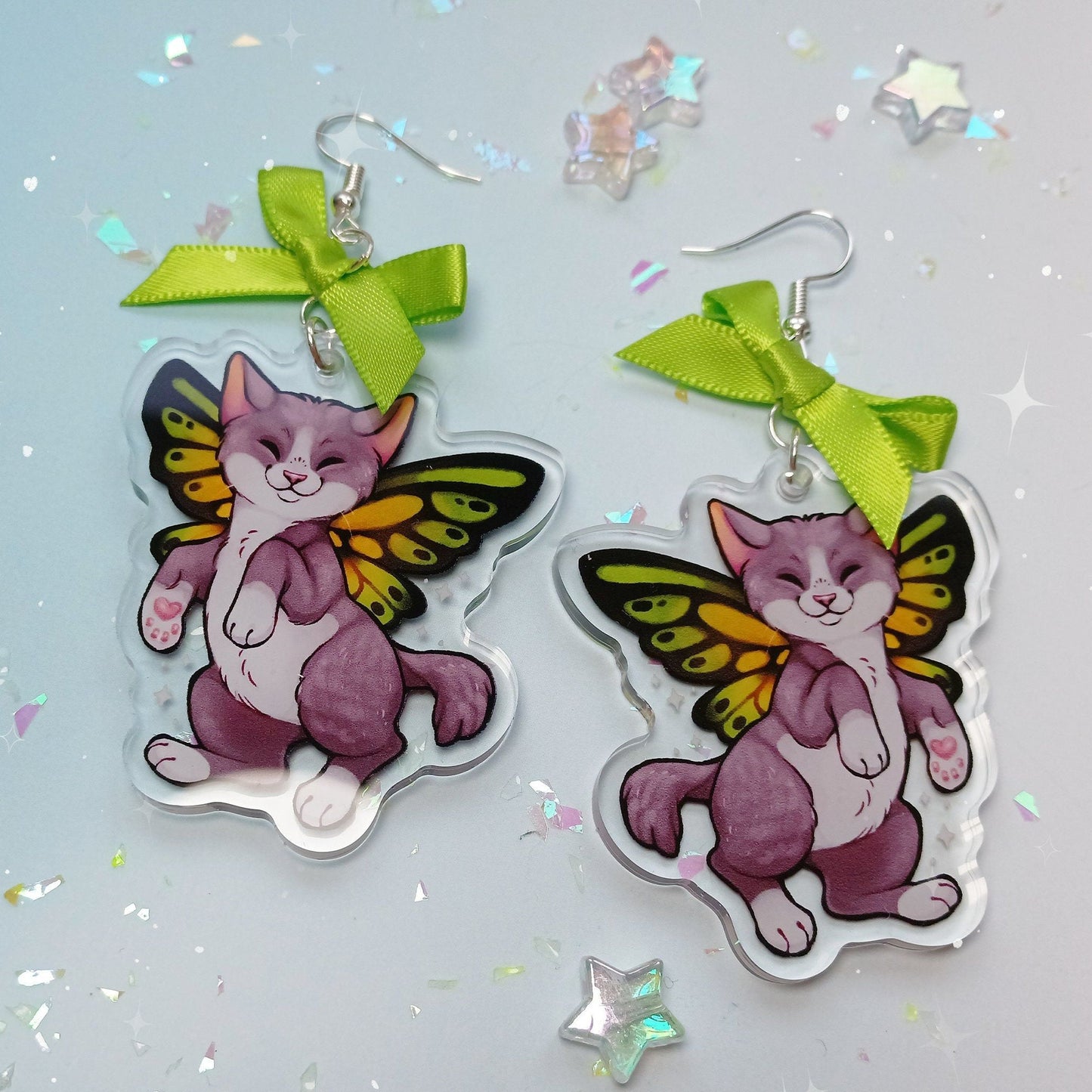 Pendientes de hada y gatito con dije acrílico