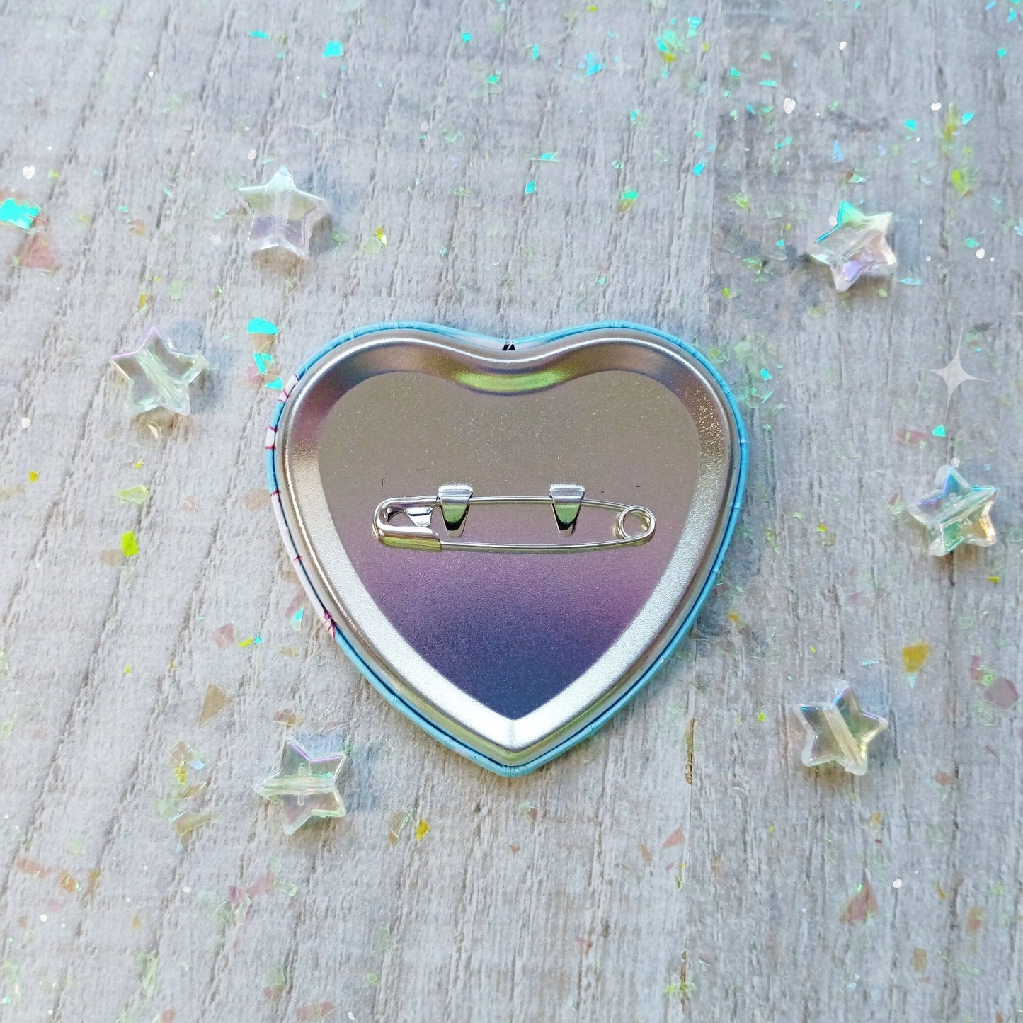 Insignia de hojalata holográfica con la frase "Cerberus Bite Worse Than My Bark"