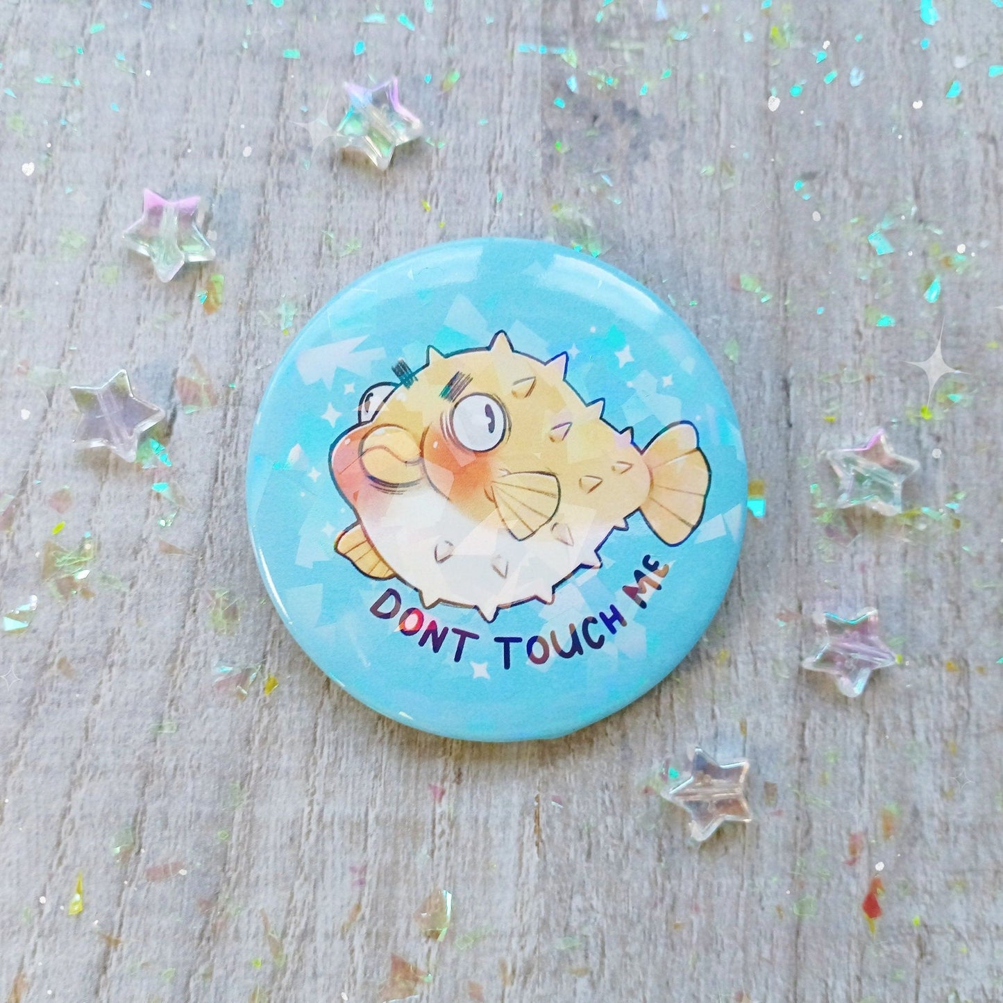 ¡No me toques! Insignia holográfica grande con forma de pez globo