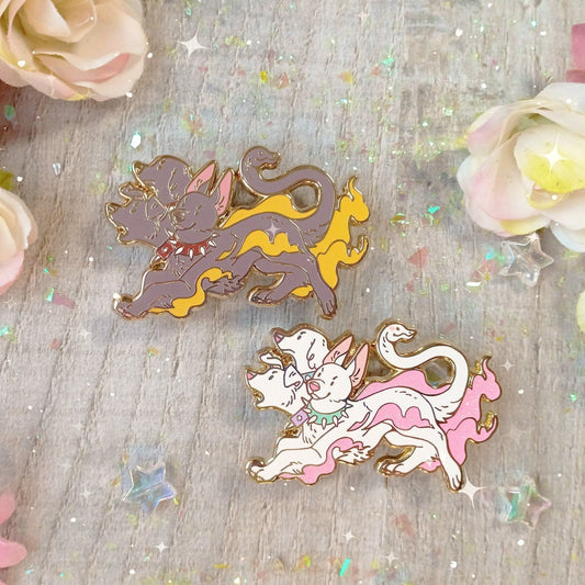 Pin de esmalte duro Cerberus que brilla en la oscuridad