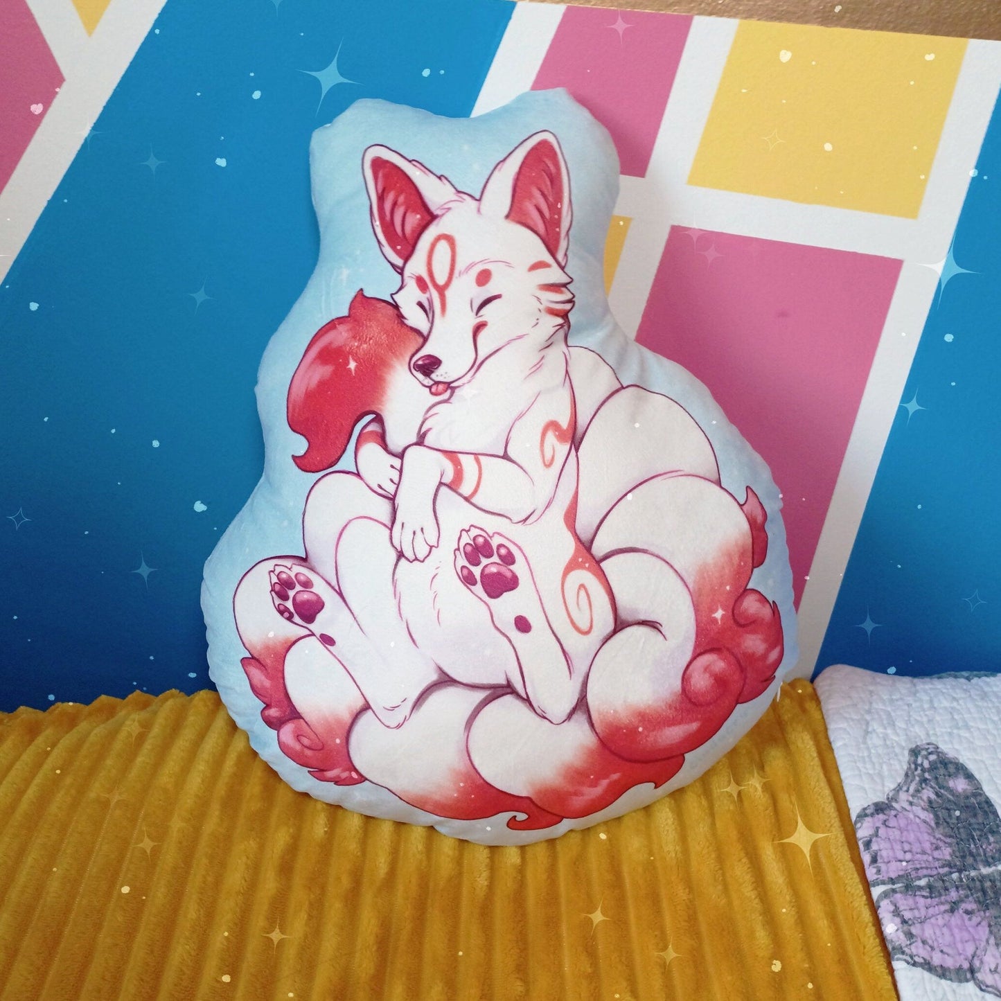 Cojín de peluche de zorro kitsune (solo funda)