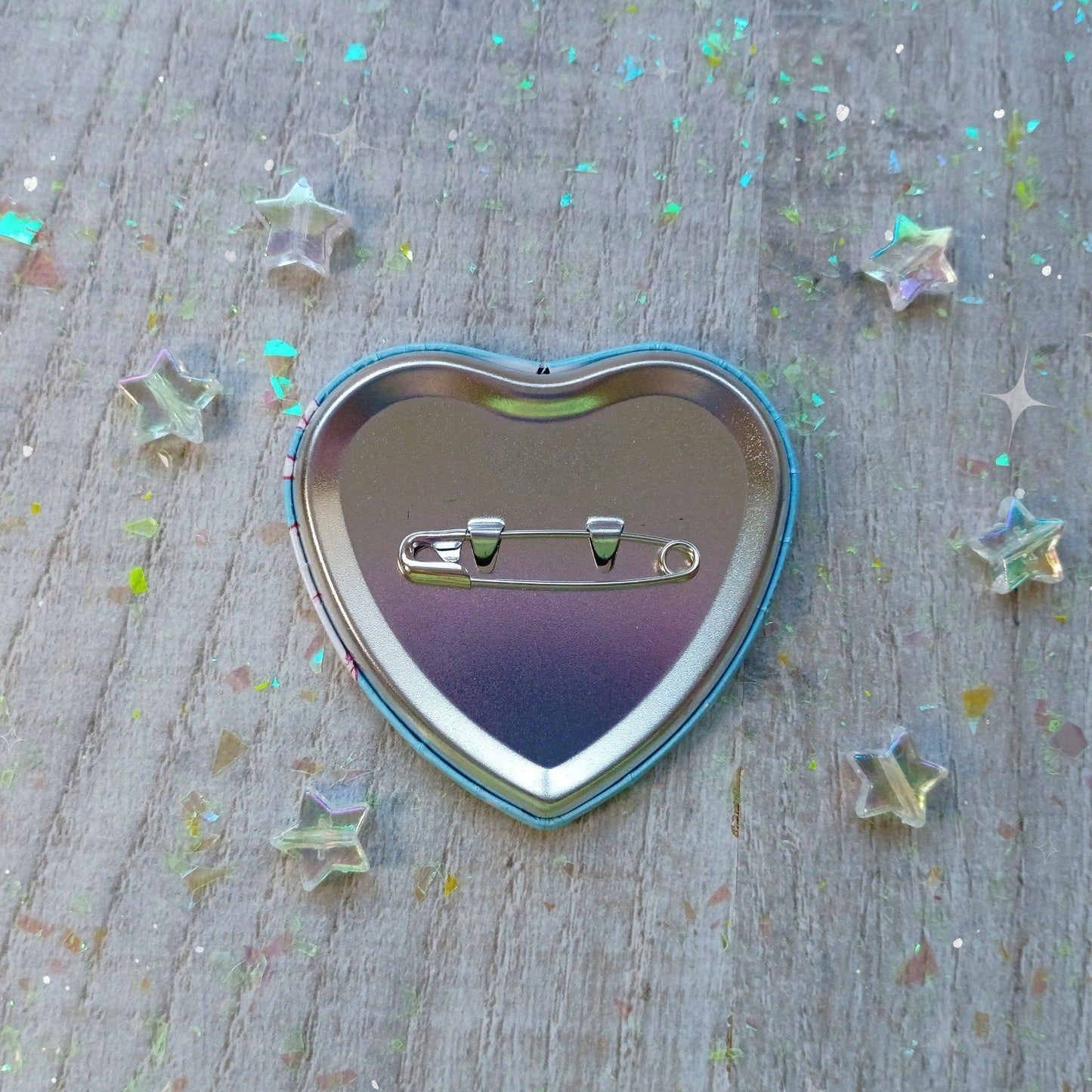 Insignia holográfica de Nessie No Monsters Here