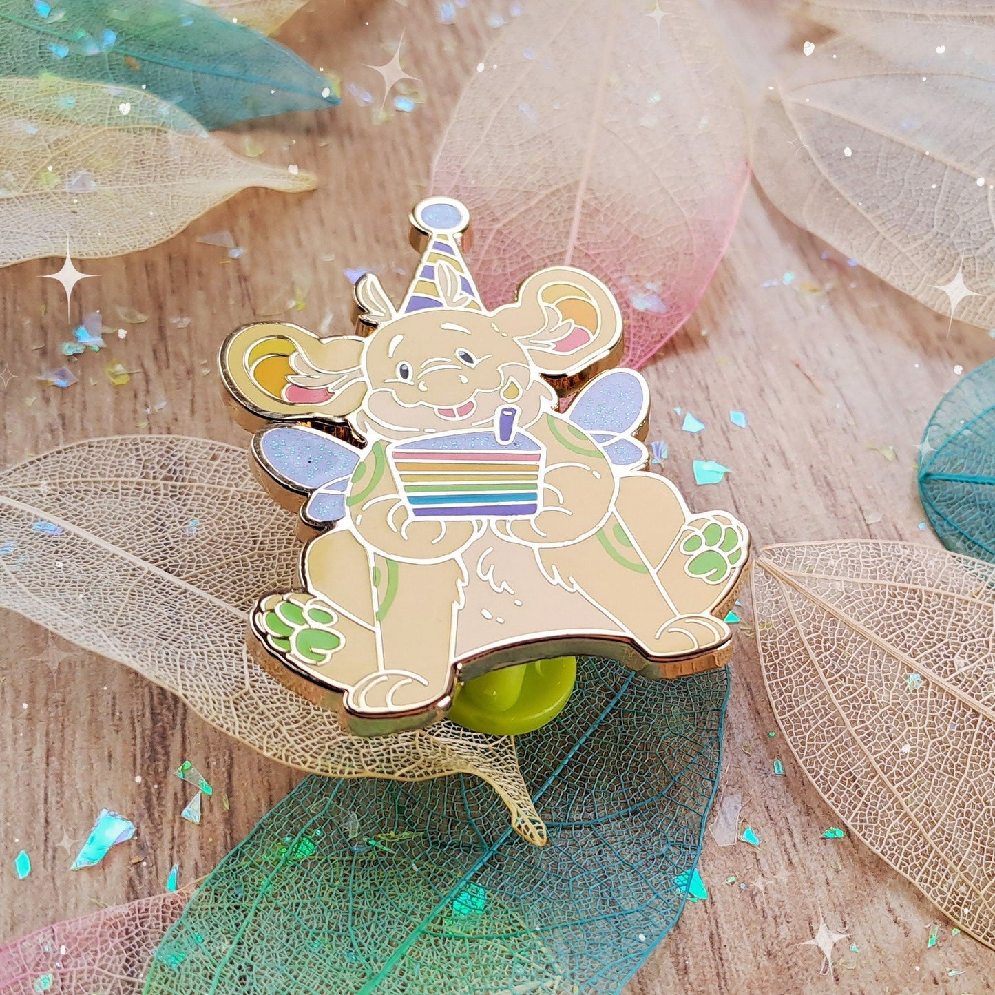 Pin de esmalte duro de cumpleaños de dragón | Regalo divertido Pin Beast Fantasy