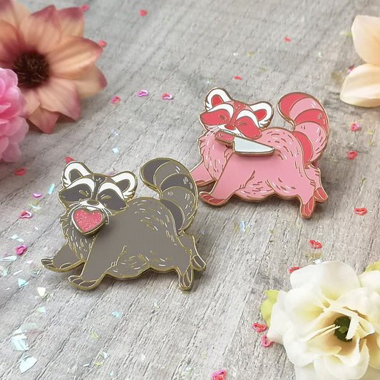 Mapache caótico y tierno | Juego de pines magnéticos de esmalte duro | Divertidos e intercambiables